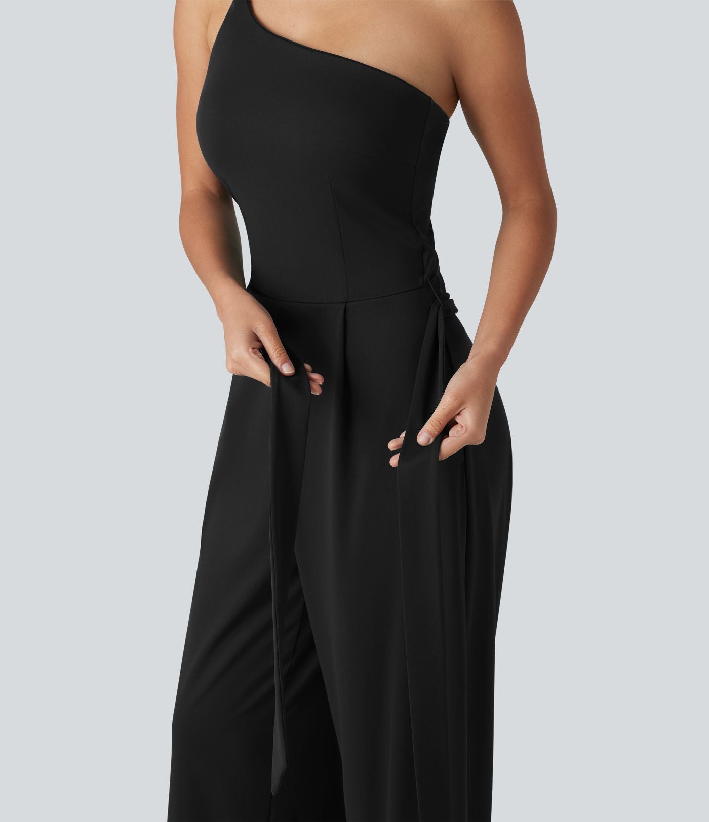 Combinaison de soirée asymétrique sans manches, ceinturée, avec soutien-gorge intégré et poches - Easy Peazy