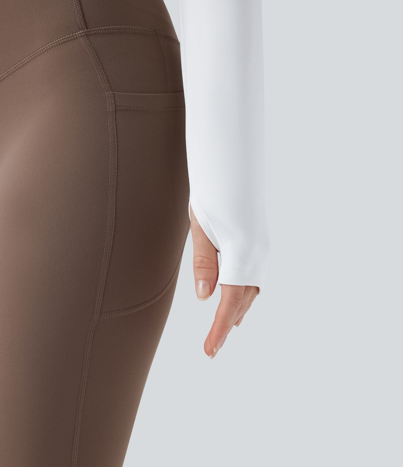 Halara UltraSculpt™ Top court de sport zippé dos nageur à manches longues avec bonnets moulés push-up et passants pouces