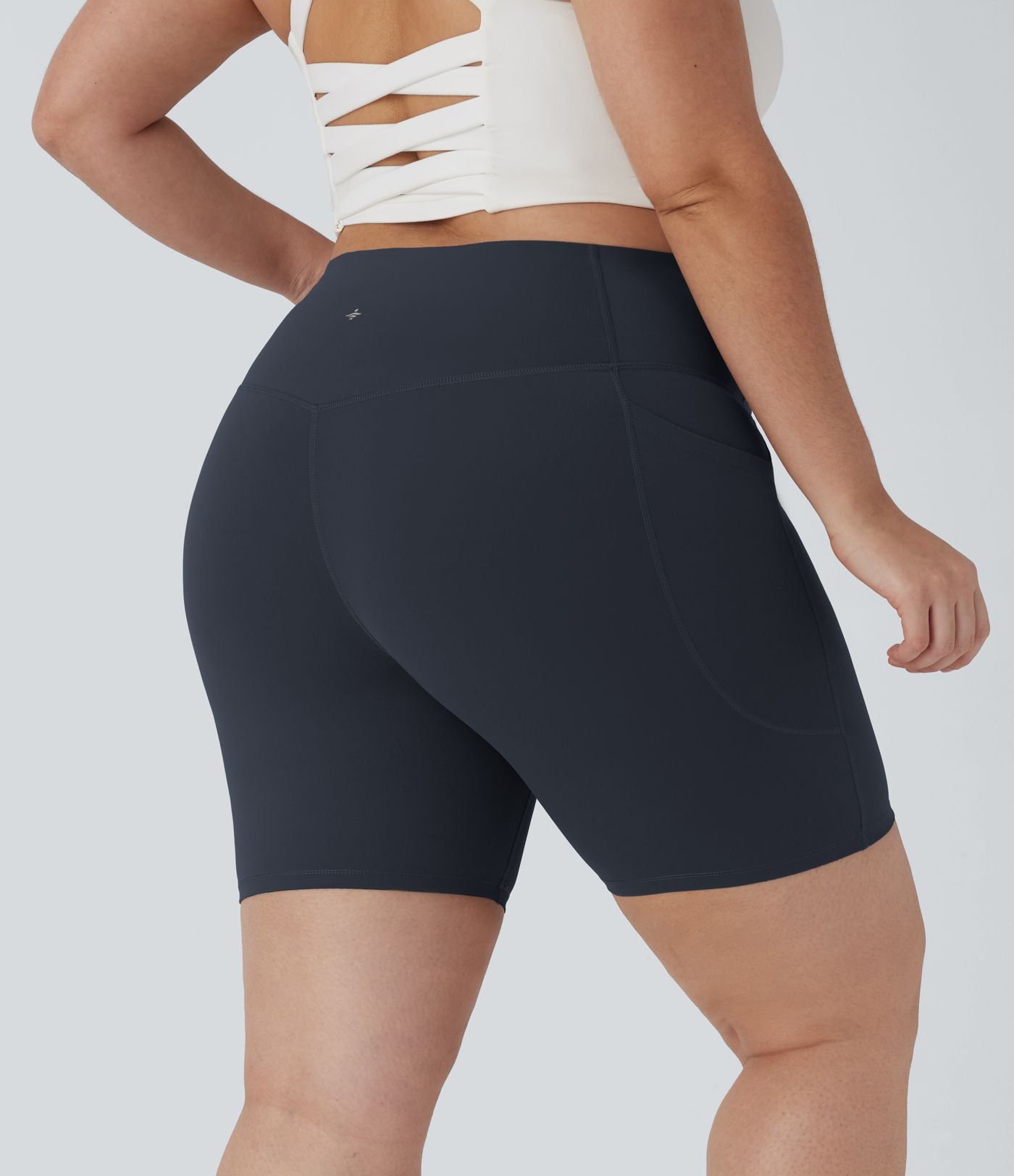 Short cycliste 17,5 cm d'entraînement gainant taille haute grande taille avec poches Halara UltraSculpt™