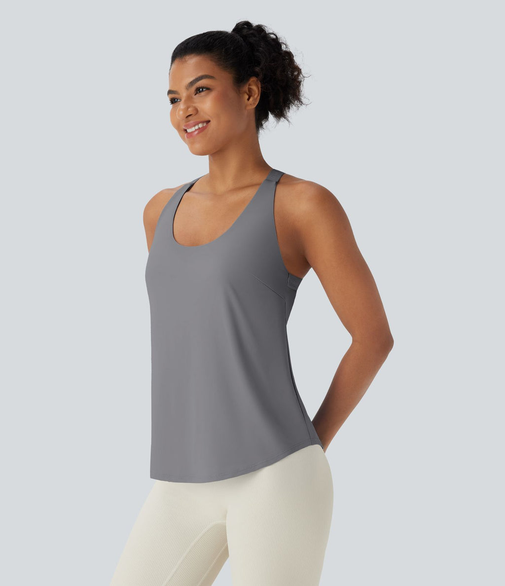 Débardeur yoga dos nu col U avec bretelles croisées, ourlet arrondi et effet frais InstantCool, protection solaire UPF50+
