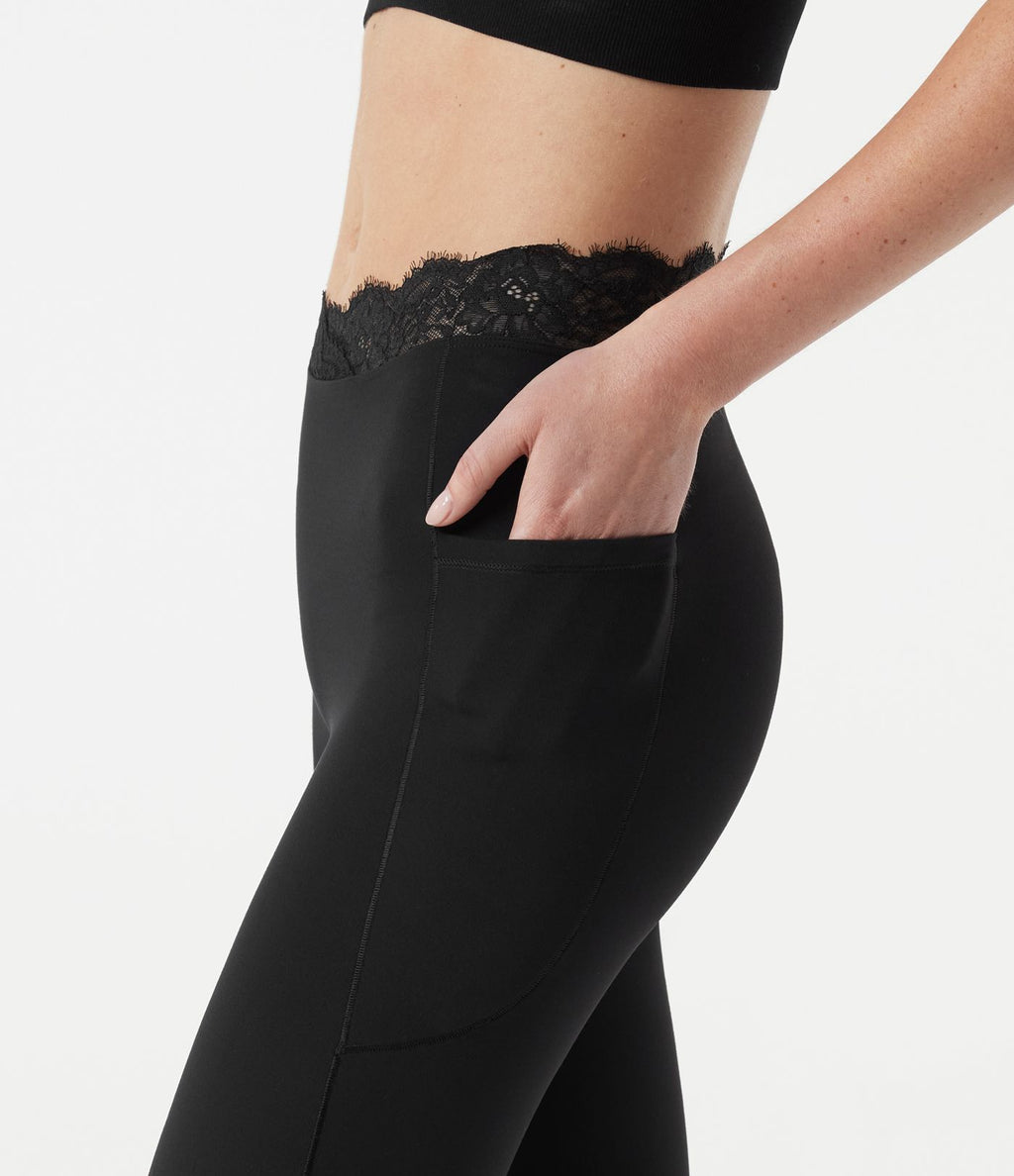 Jogging de danse coupe ballon taille haute SoftlyZero™ avec dentelle contrastée, poches et protection solaire UPF50+