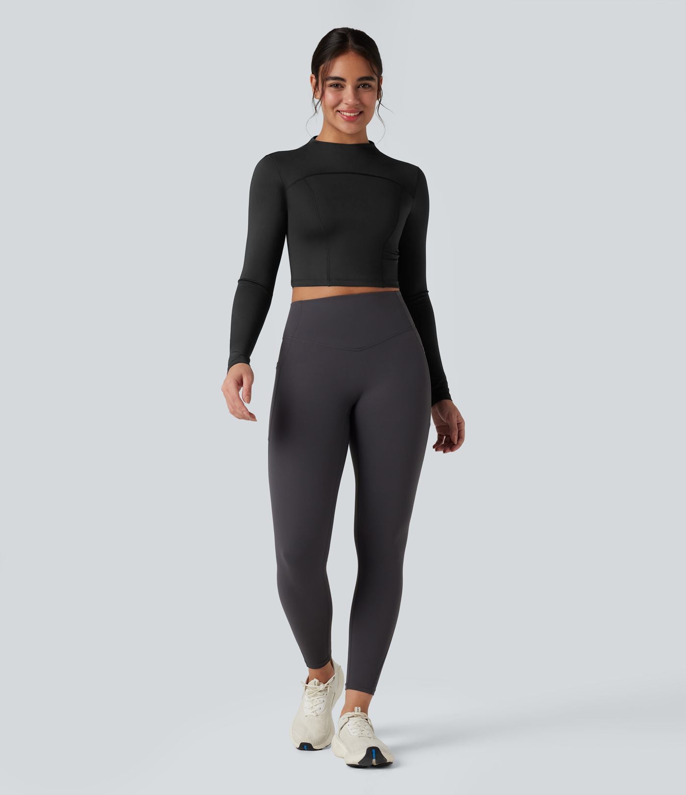 Haut de sport yoga ajusté col montant à manches longues