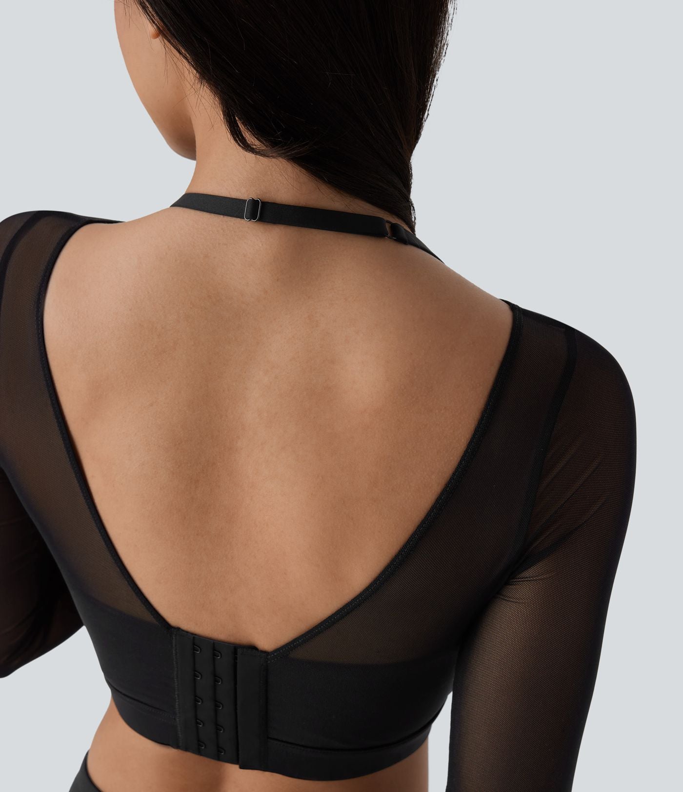 Haut de sport yoga crop top 2-en-1 avec col licou, dos nu, manches longues, passe-pouces et mesh contrastant