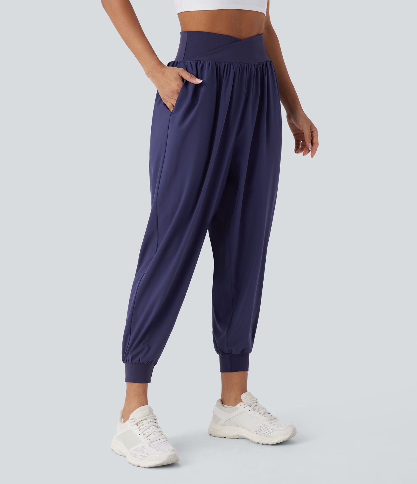 Pantalon de yoga croisé taille haute à séchage rapide Breezeful™ avec poches latérales