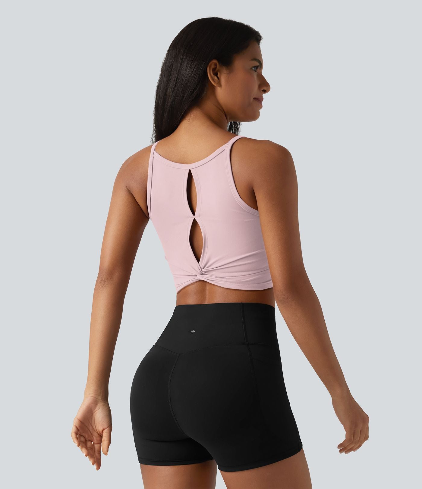Débardeur de yoga SoftlyZero™ en peluche douce, dos torsadé découpé, col en U et soutien-gorge intégré
