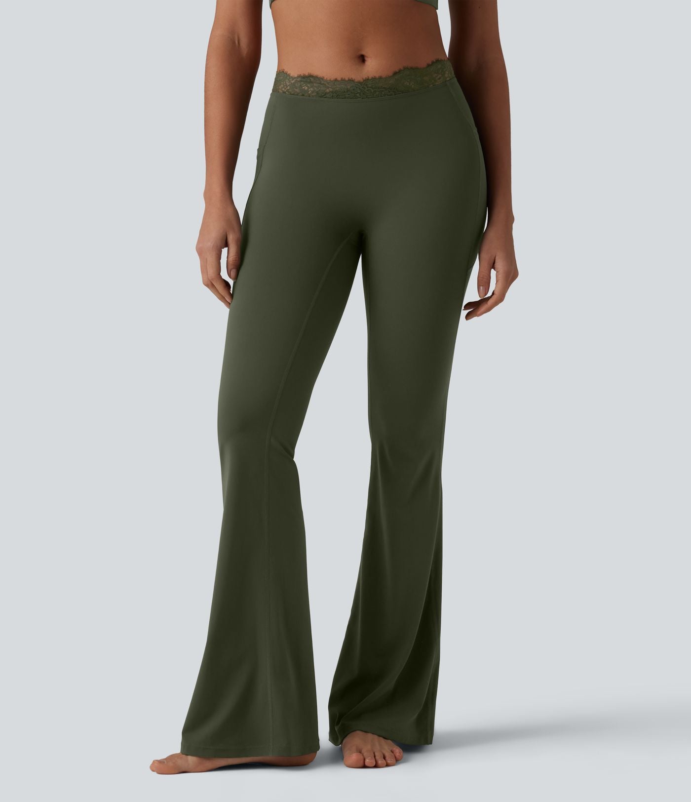 Halara UltraSculpt™ Legging évasé de yoga taille haute en V avec dentelle contrastée et poches