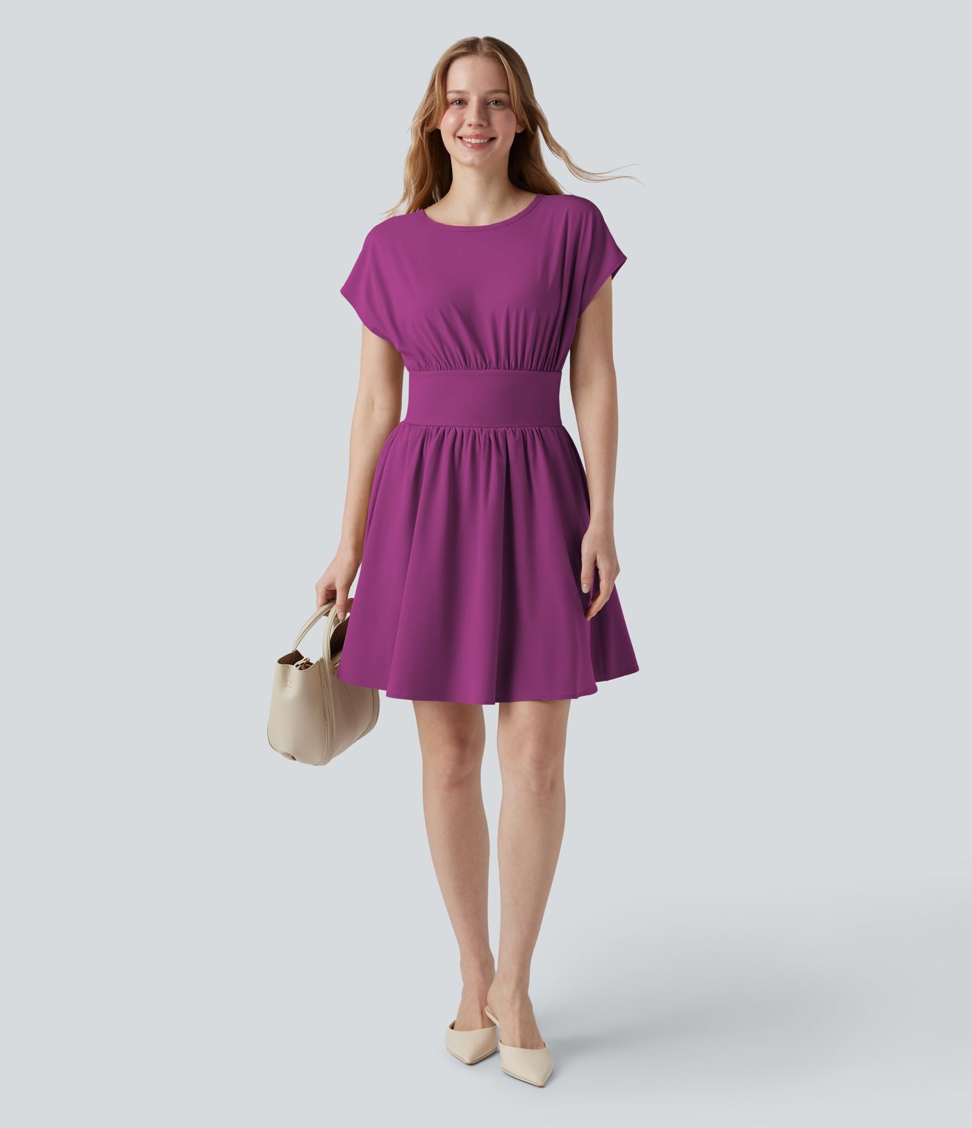 Robe de travail mini Breezeful™ manches chauve-souris courtes fluide séchage rapide avec poches latérales
