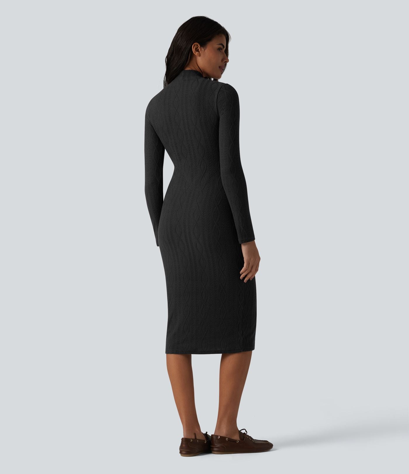 Robe midi moulante tailleur à col montant et manches longues en maille torsadée