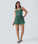 Combishort de villégiature 2-en-1 à dos nu, design torsadé, poches latérales - Édition Easy Peasy