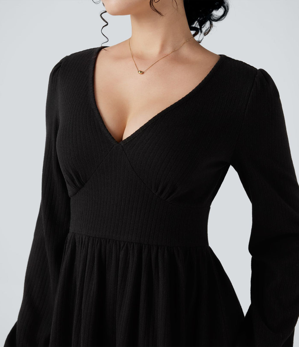 Robe mini côtelée col V volants manches longues