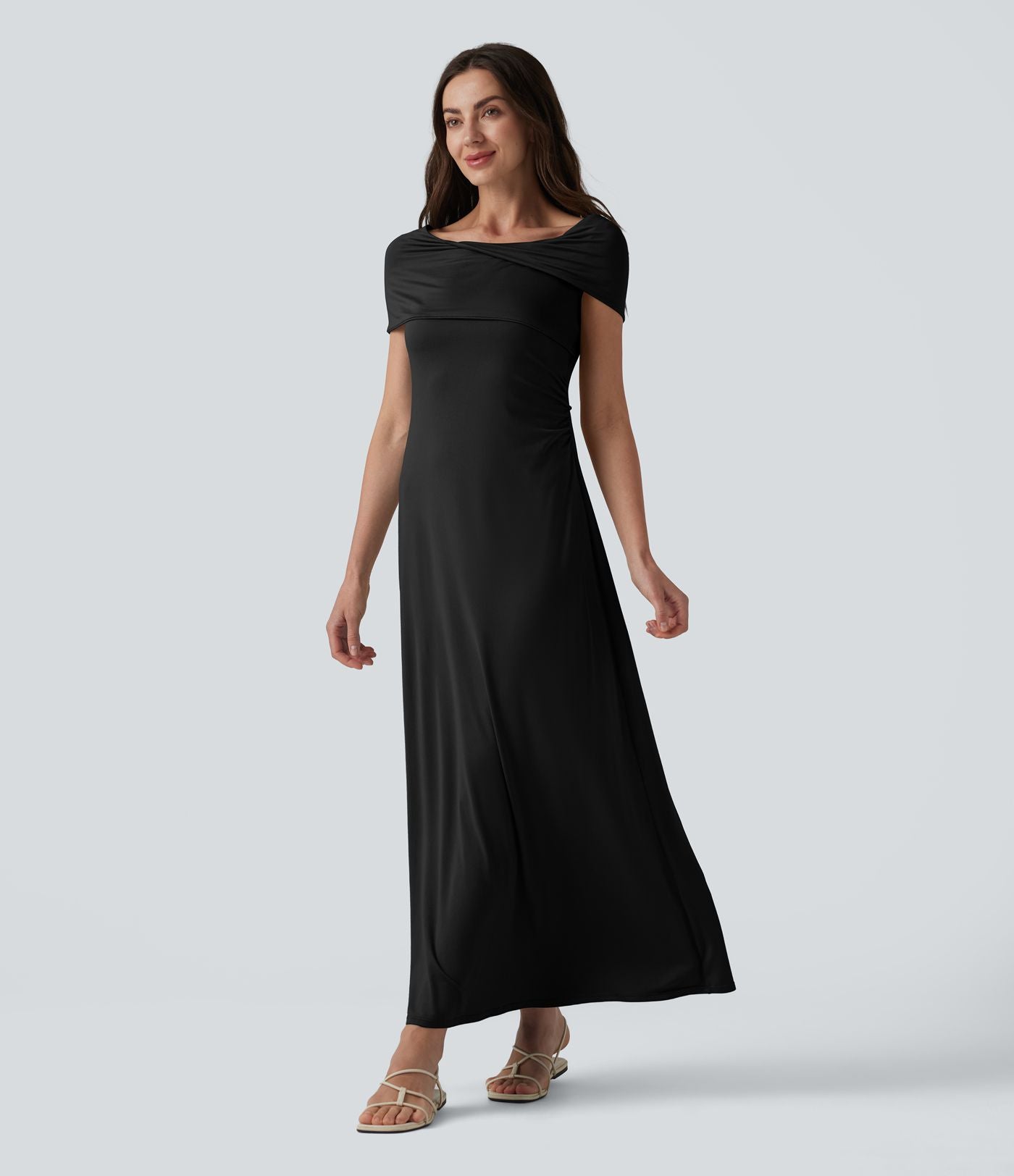 Robe casual maxi froncée à épaules dénudées avec lien noué dans le dos