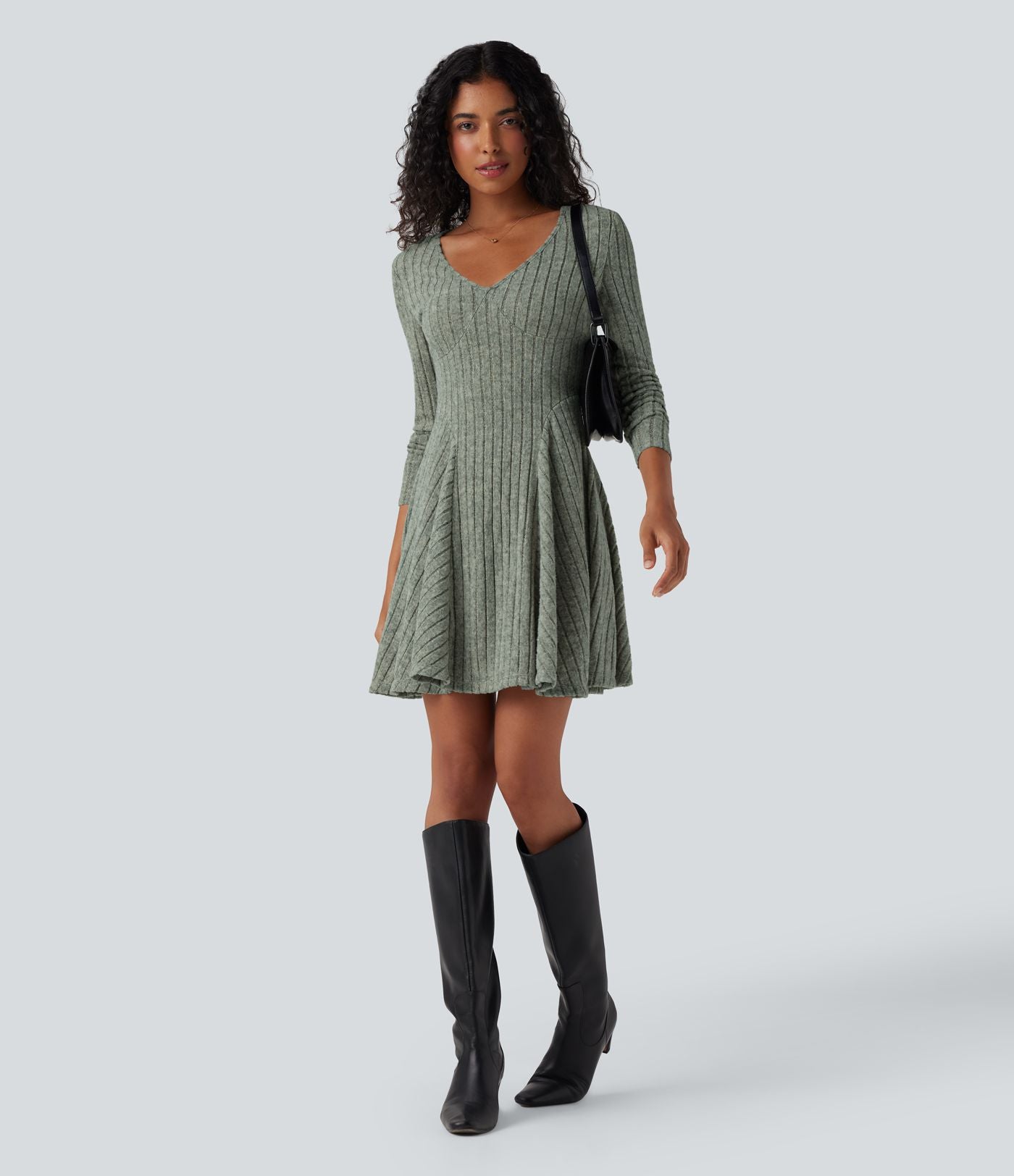 Robe décontractée mini évasée maille côtelée col V manches longues