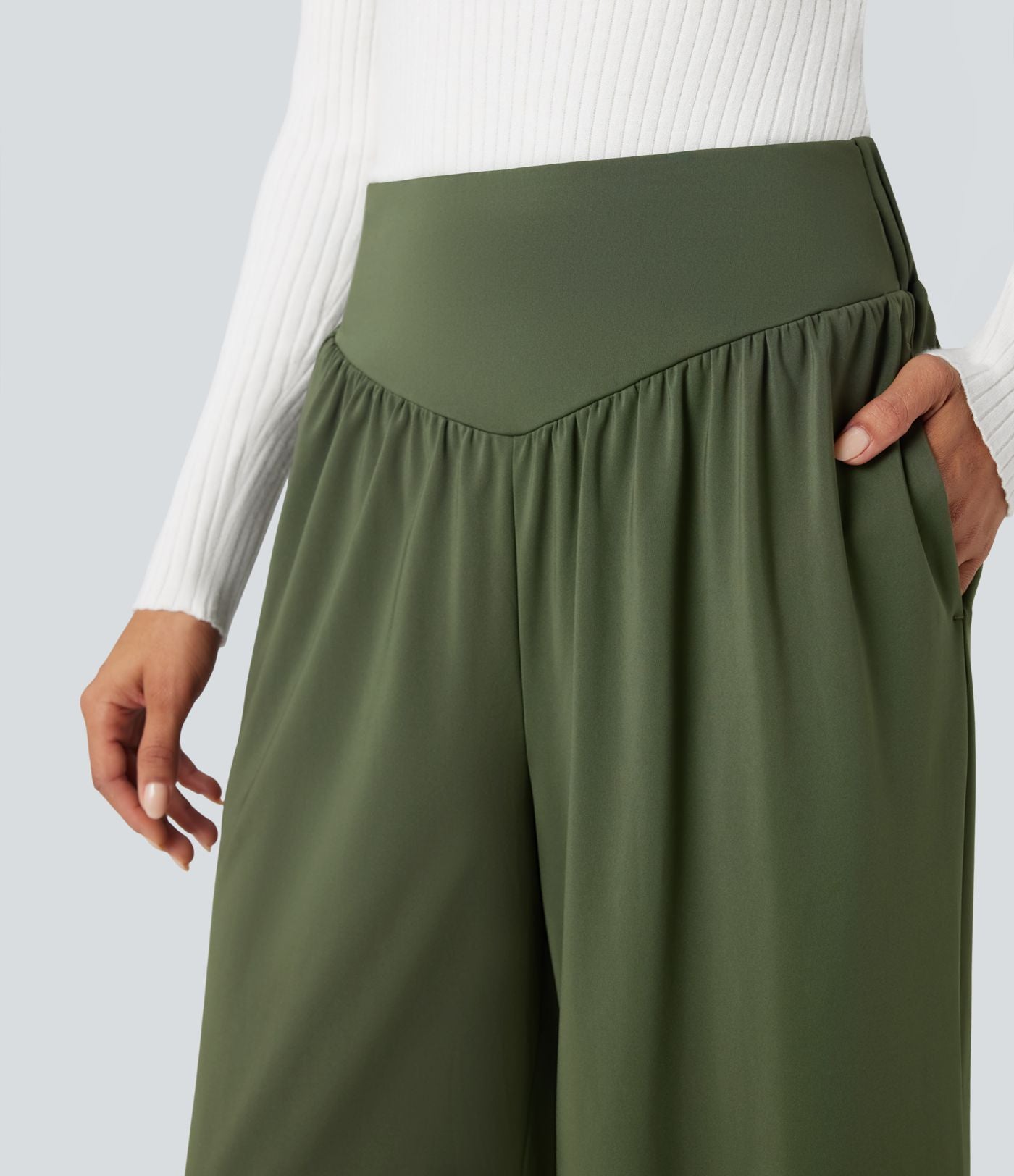 Legging corsaire d'entraînement gainant galbant taille haute avec poches Halara UltraSculpt™