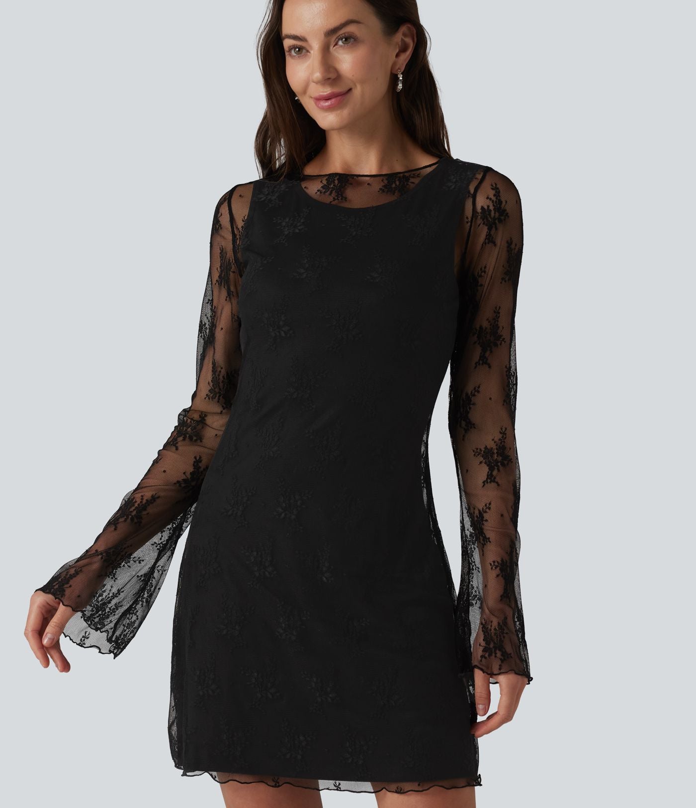 Robe de soirée deux pièces en dentelle col rond manches à volants