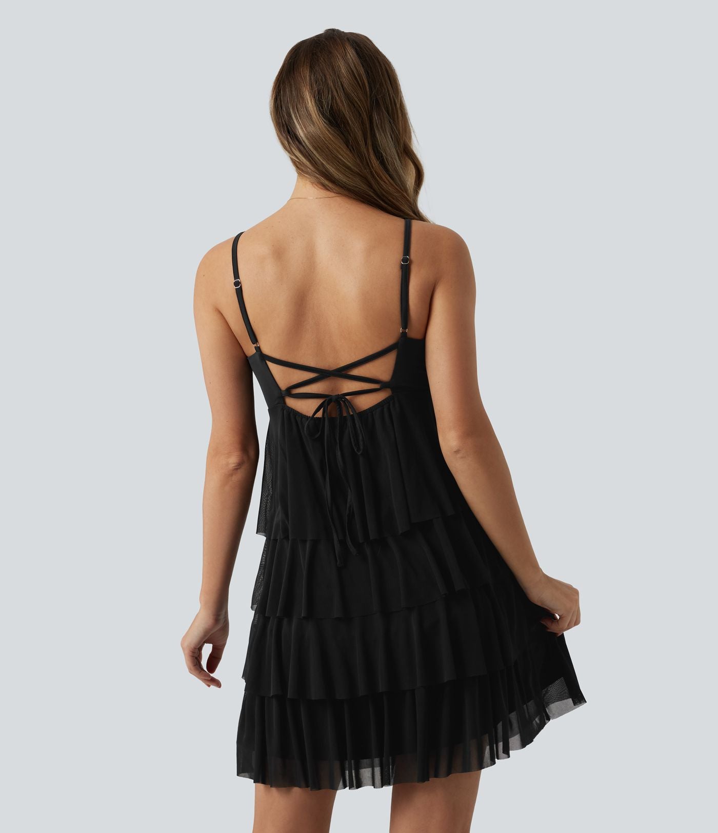 Robe nuisette courte décontractée à volants, dos nu croisé, empiècement en résille, brassière intégrée et poches