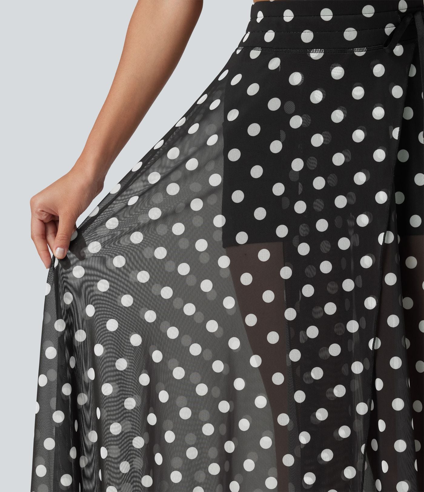Jupe-short midi fluide évasée taille haute style vacances en mesh à pois avec cordon de serrage et poches