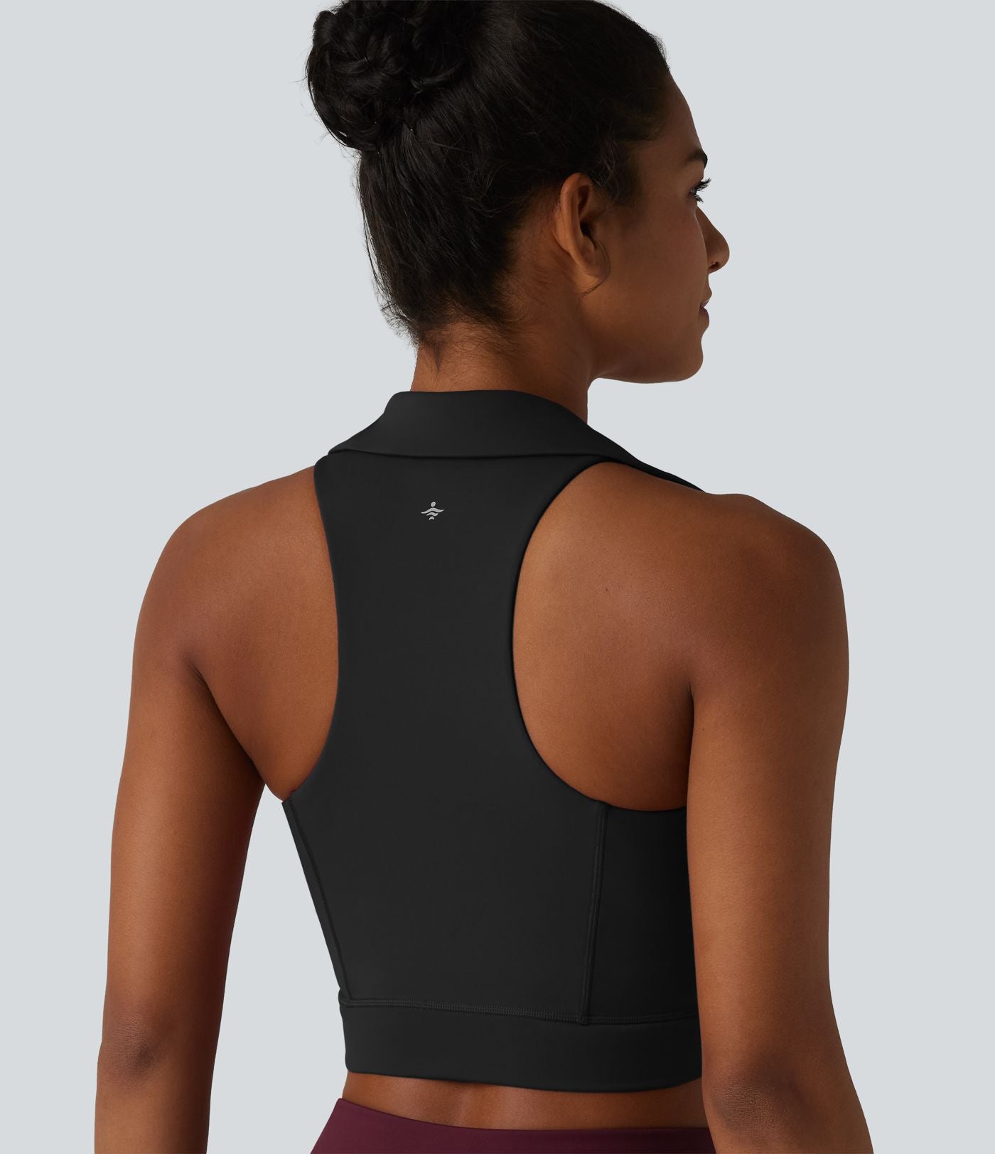 Débardeur de yoga SoftlyZero™ Airy court col V, brassière intégrée, dos nageur, ourlet croisé, à effet frais InstantCool