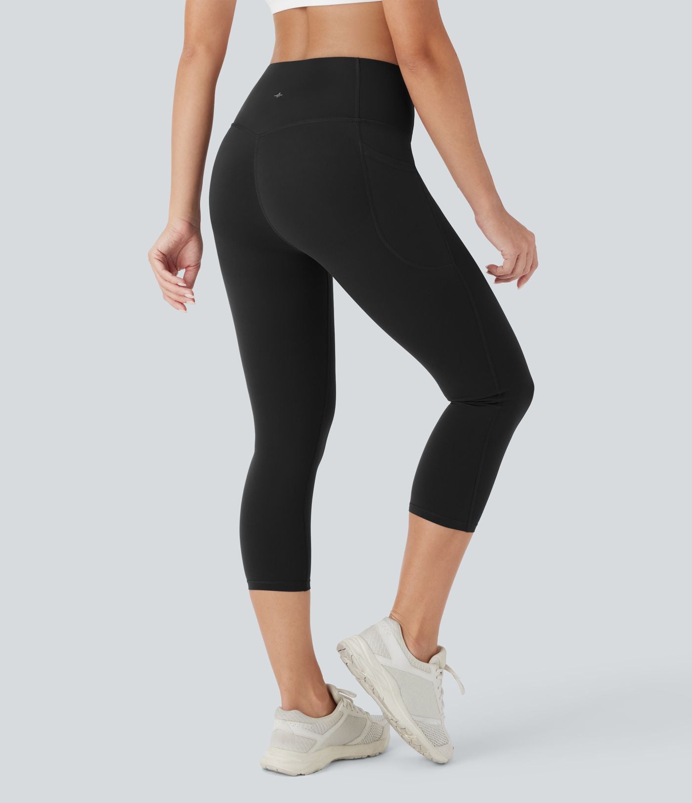 Legging corsaire d'entraînement gainant galbant taille haute avec poches Halara UltraSculpt™