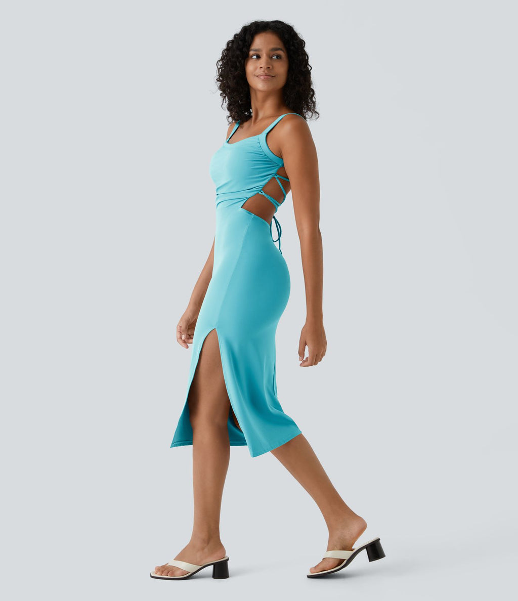 Robe midi laquée fendue, brassière intégrée, dos nu croisé