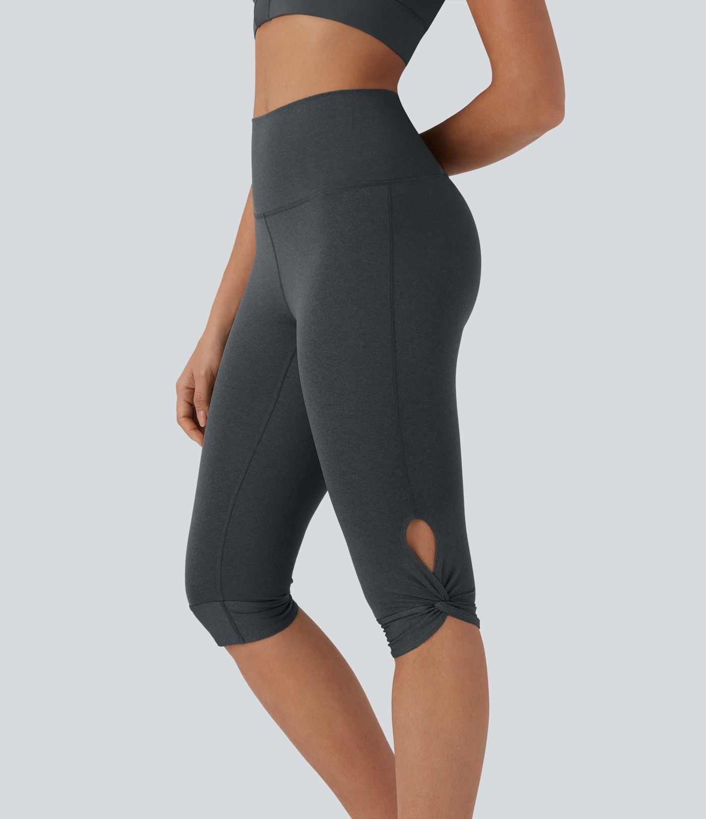 Leggings corsaire de yoga à taille haute, découpes, détails torsadés, séchage rapide et poche
