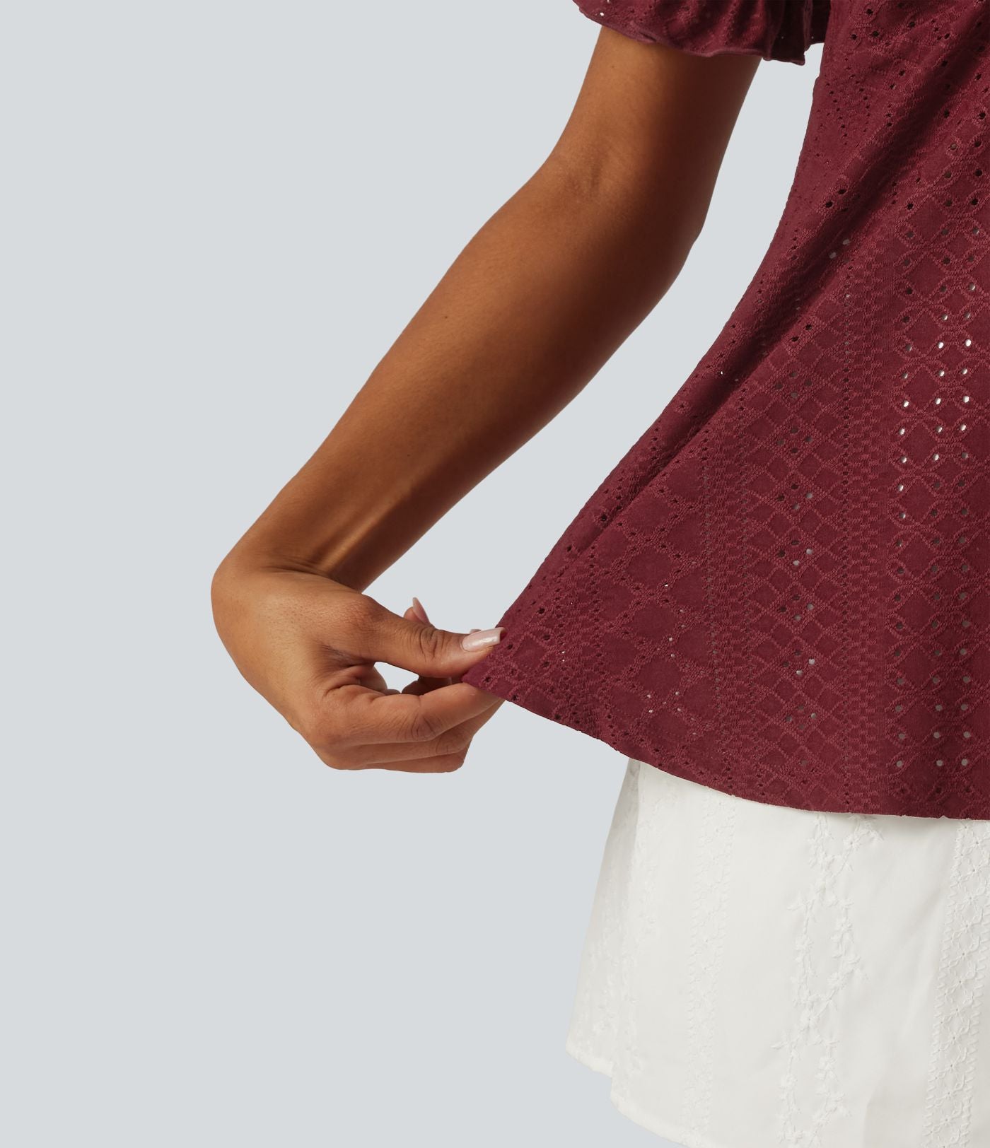Blouse décontractée col V manches courtes bouffantes lacée ajourée