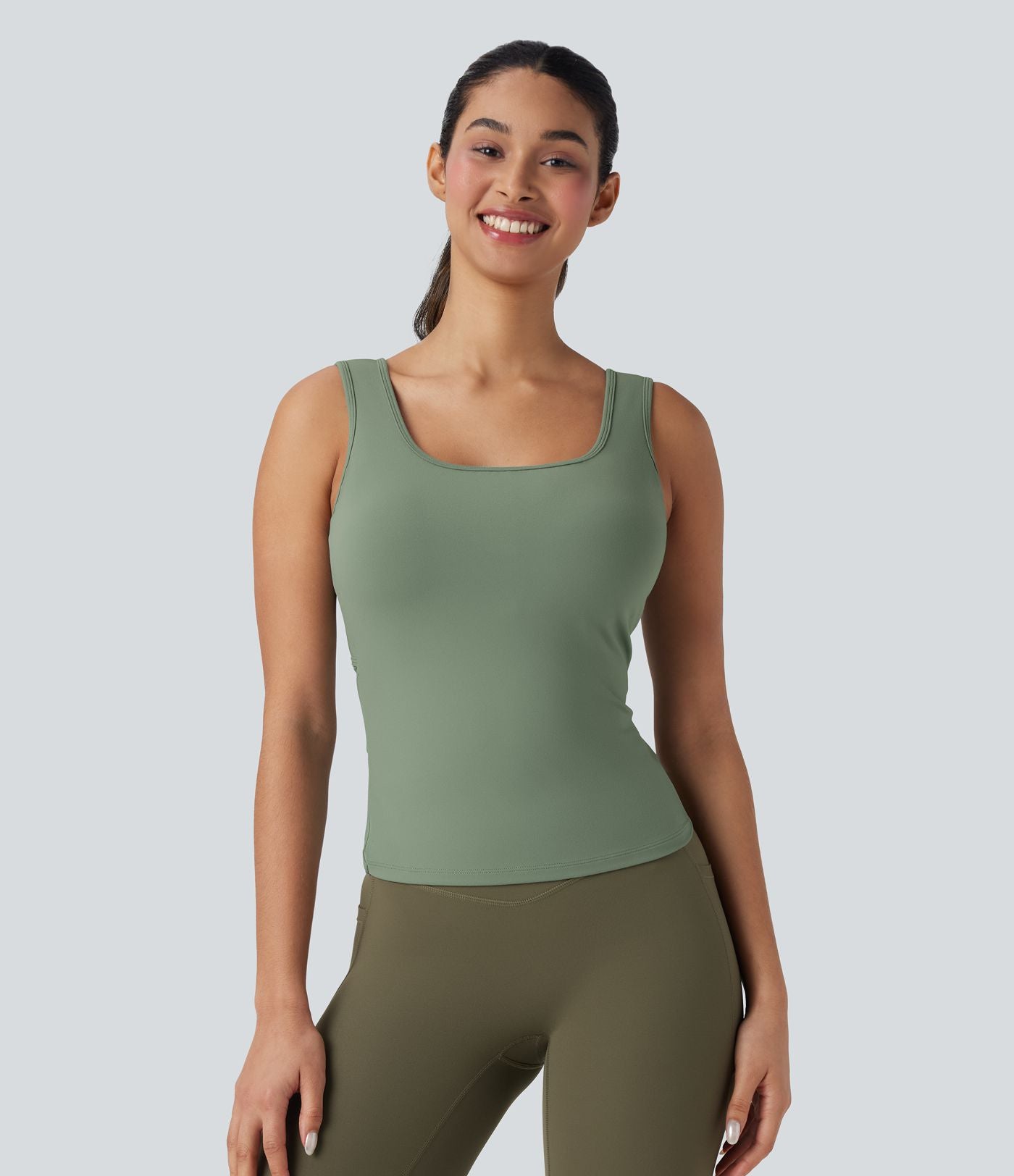Débardeur yoga col U croisé longueur étendue E-G
