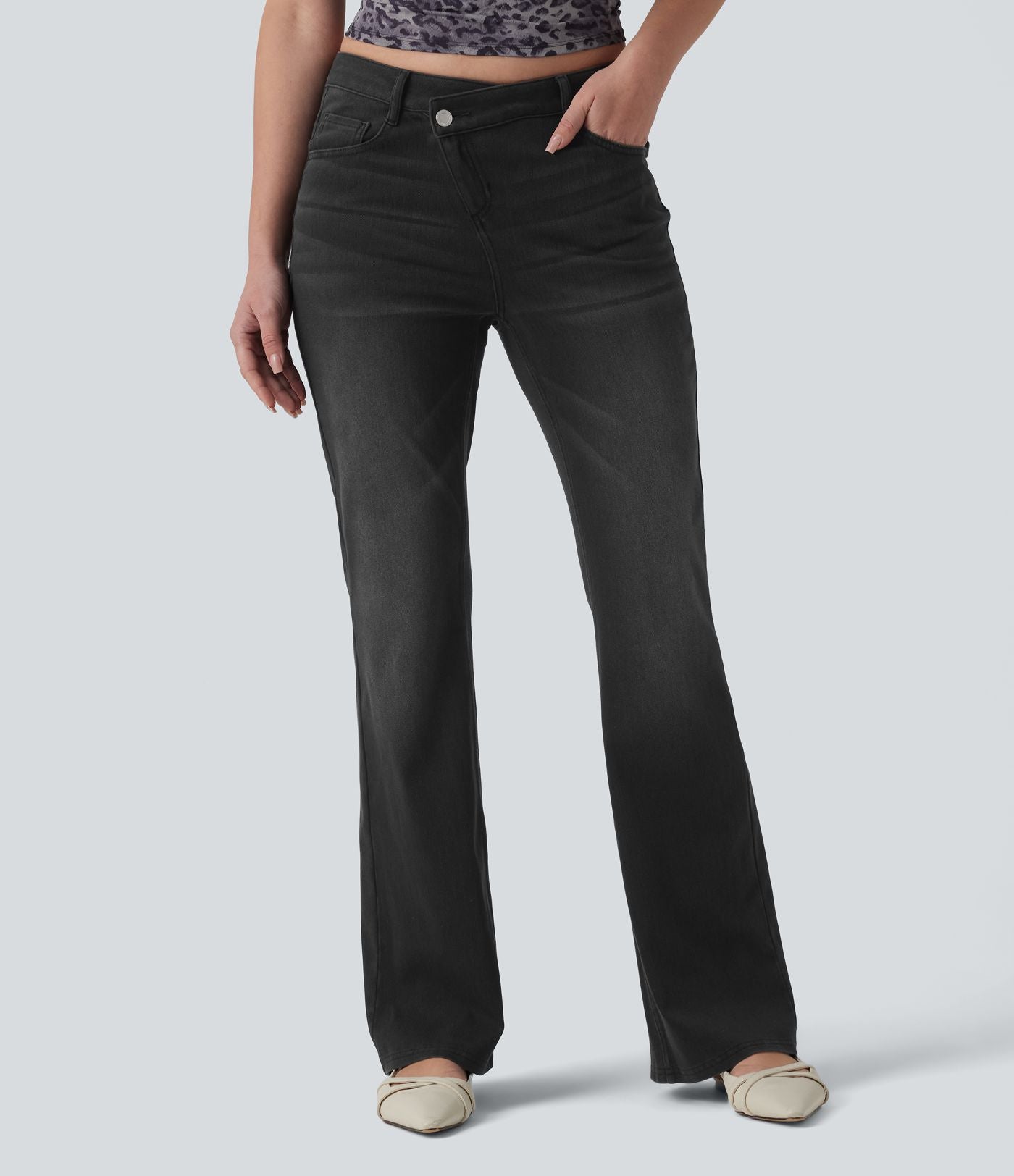 Halara Flex™ Jean évasé asymétrique taille haute avec poches