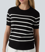 Pull tailleur col rond à manches courtes et rayures