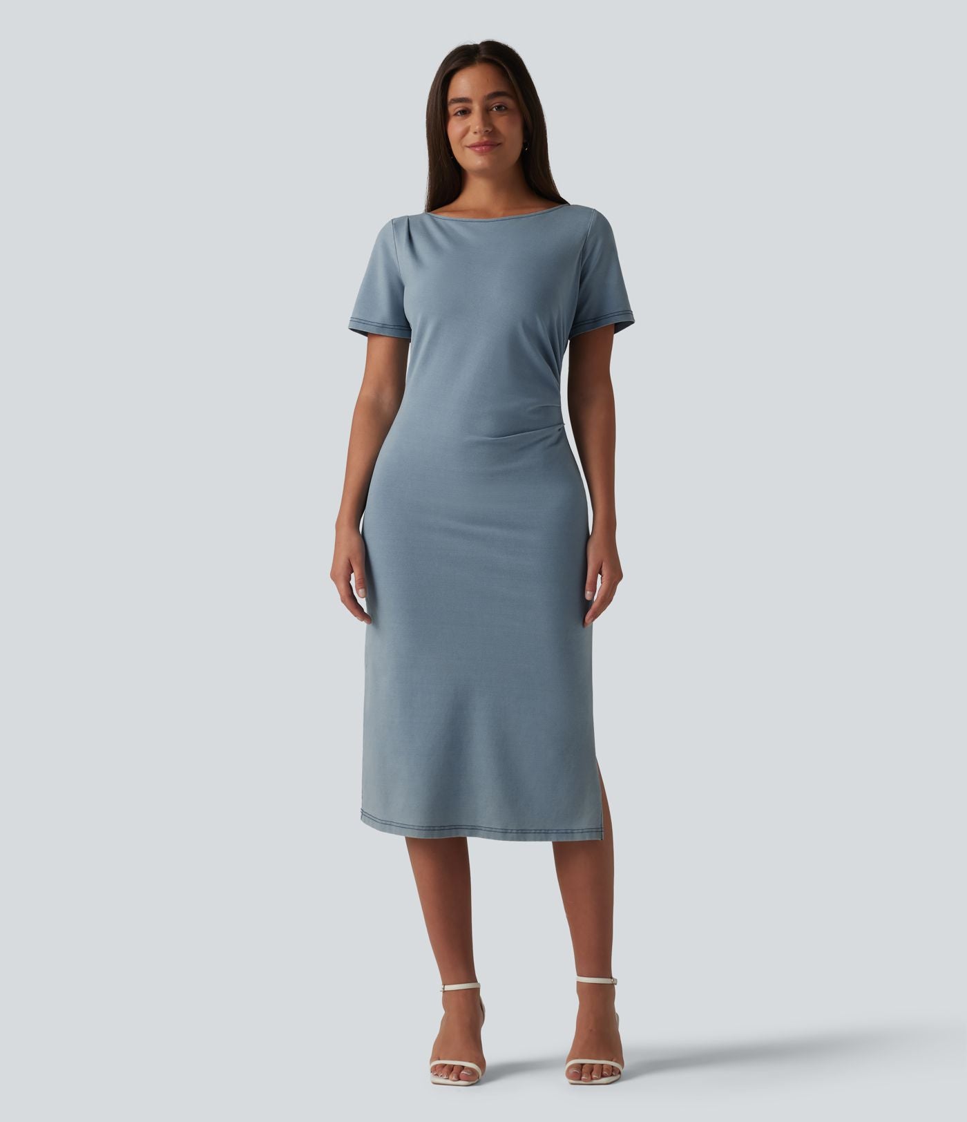 Halara Flex™ Robe casual mi-longue en jean col bateau à manches courtes, froncée avec fente