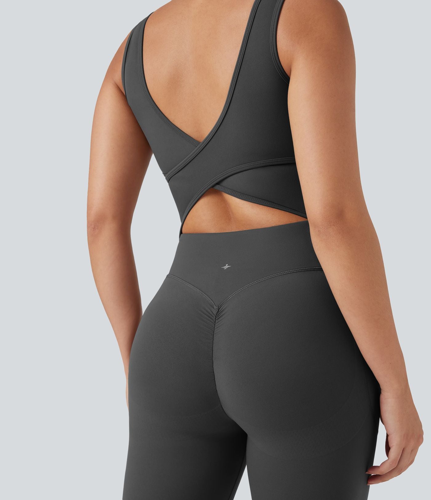 Combinaison de sport Halara UltraSculpt™ col V gainante push-up à poches