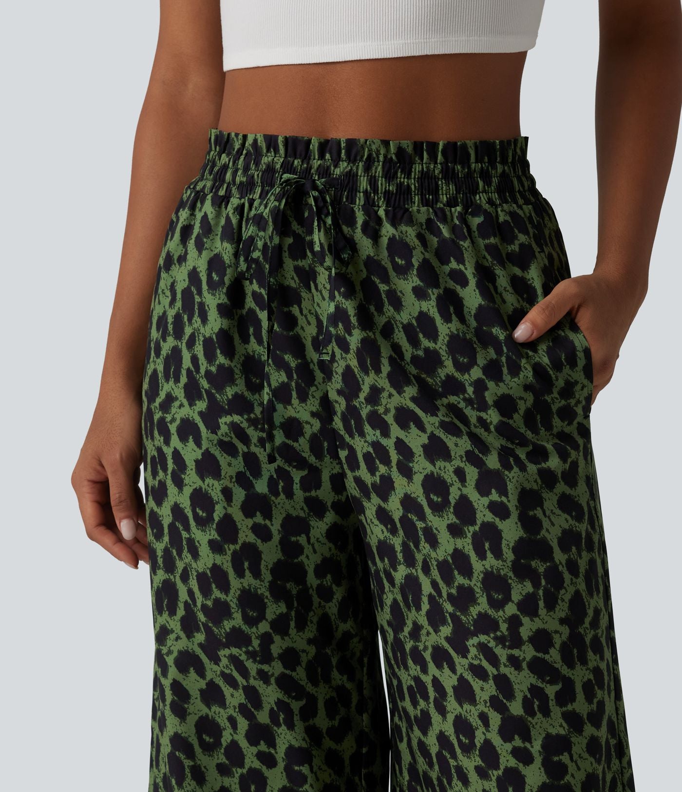 Pantalon large et fluide à imprimé léopard, taille haute avec cordon de serrage et poches latérales