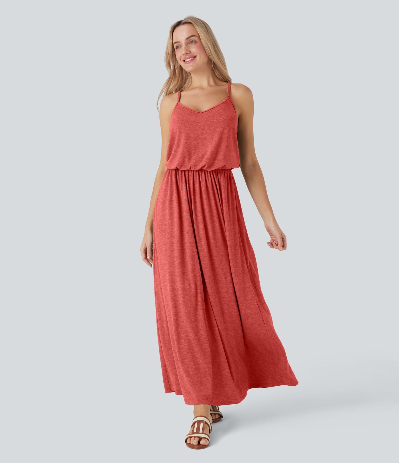 Robe longue fluide type nuisette à bretelles ajustables avec poches