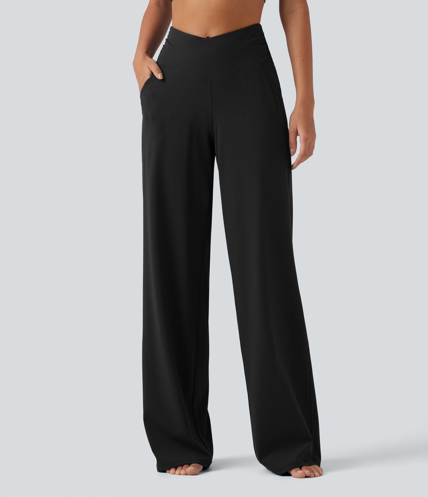 Pantalon de yoga Halara UltraSculpt™ taille haute, coupe droite et croisée, avec poches