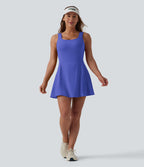 Robe de sport mini 2-en-1 SoftlyZero™ Airy col U poches effet frais InstantCool danse bonnets E-G, accès facile Easy Peasy