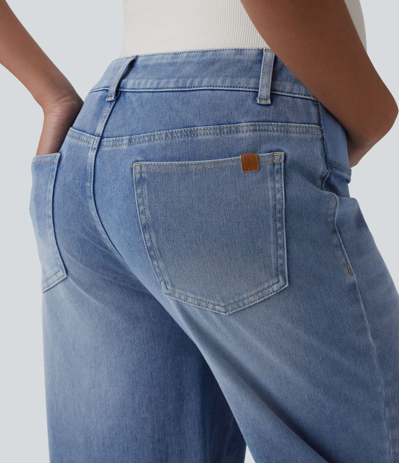 Halara Flex™ Jean droit de maternité décontracté taille mi-haute avec poches
