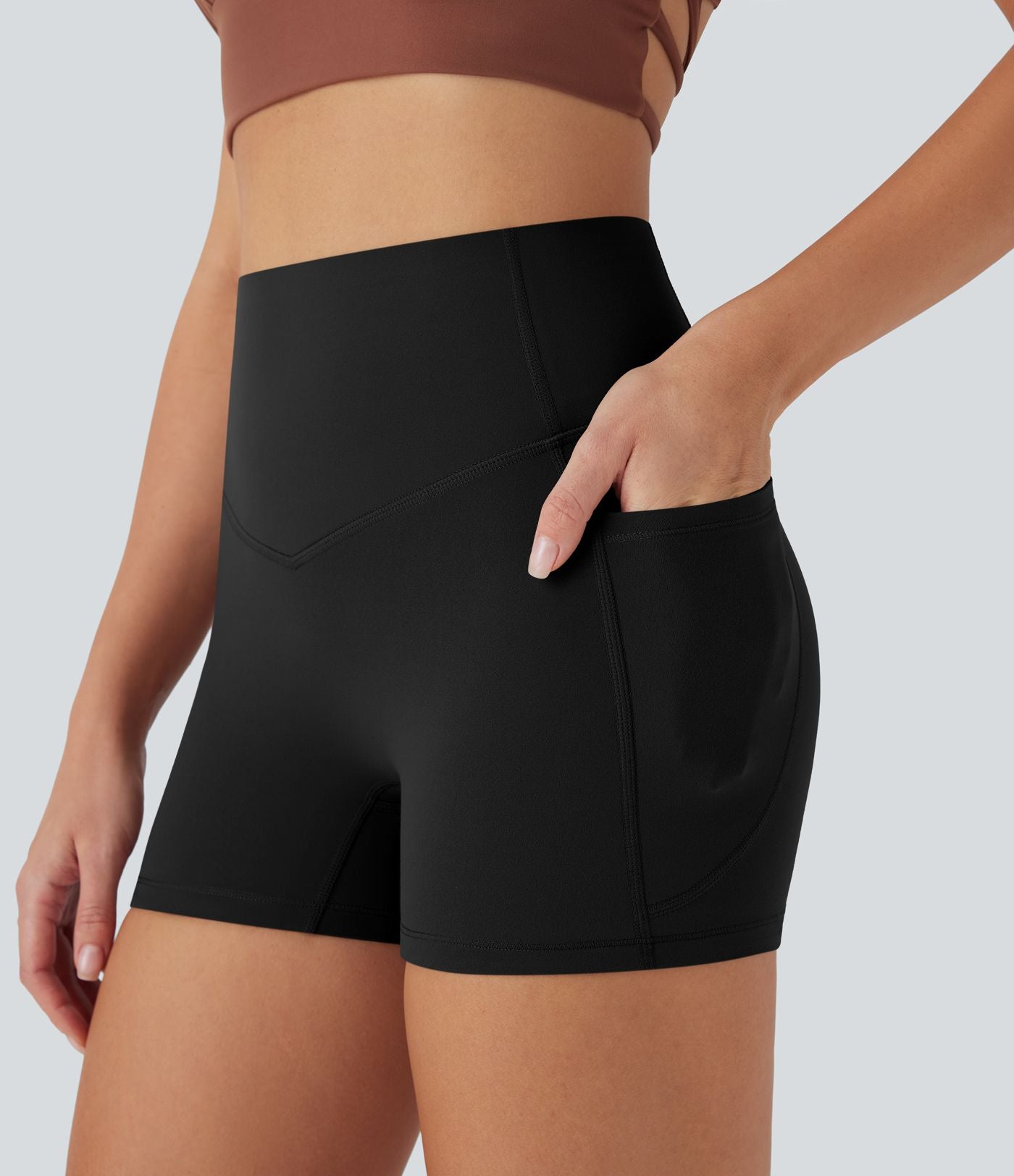 Short cycliste 7,5 cm d'entraînement gainant taille haute avec poches Halara UltraSculpt™