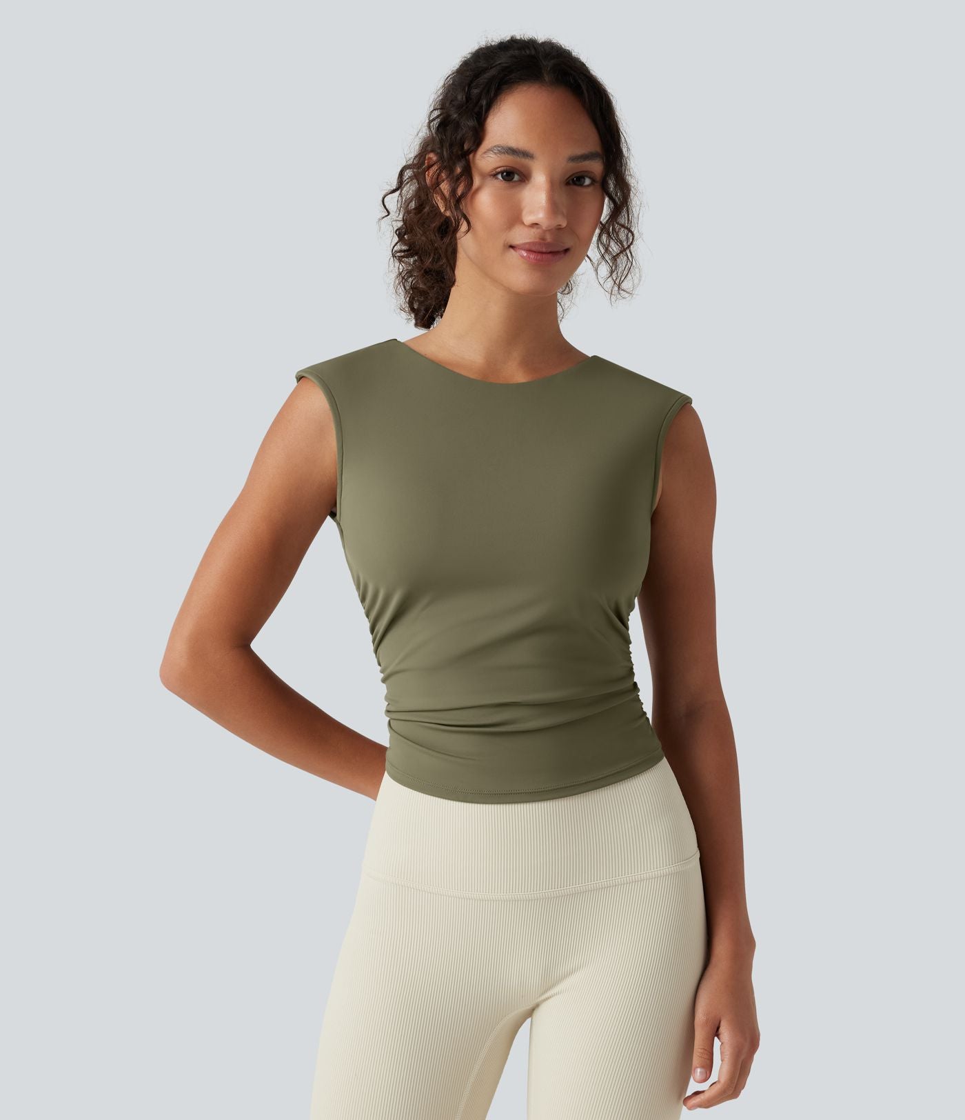 Débardeur de yoga SoftlyZero™ Airy col bateau ajouré froncé effet frais InstantCool avec brassière intégrée