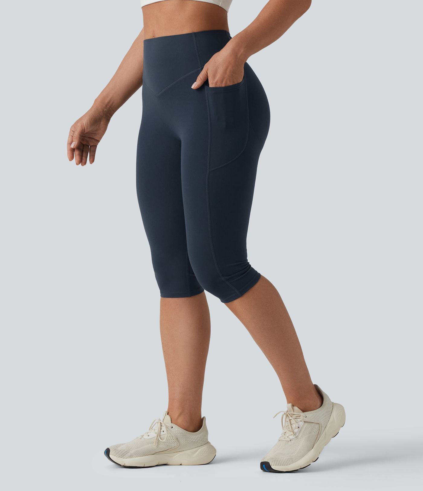 Halara UltraSculpt™ Legging yoga corsaire gainant push-up taille haute à fronces avec poches