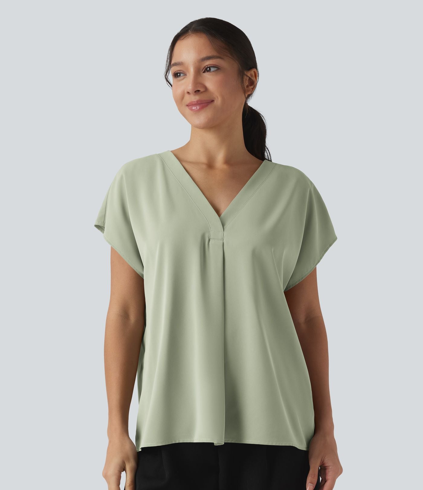 Blouse esprit bureau oversize défroissage facile, col V et manches courtes