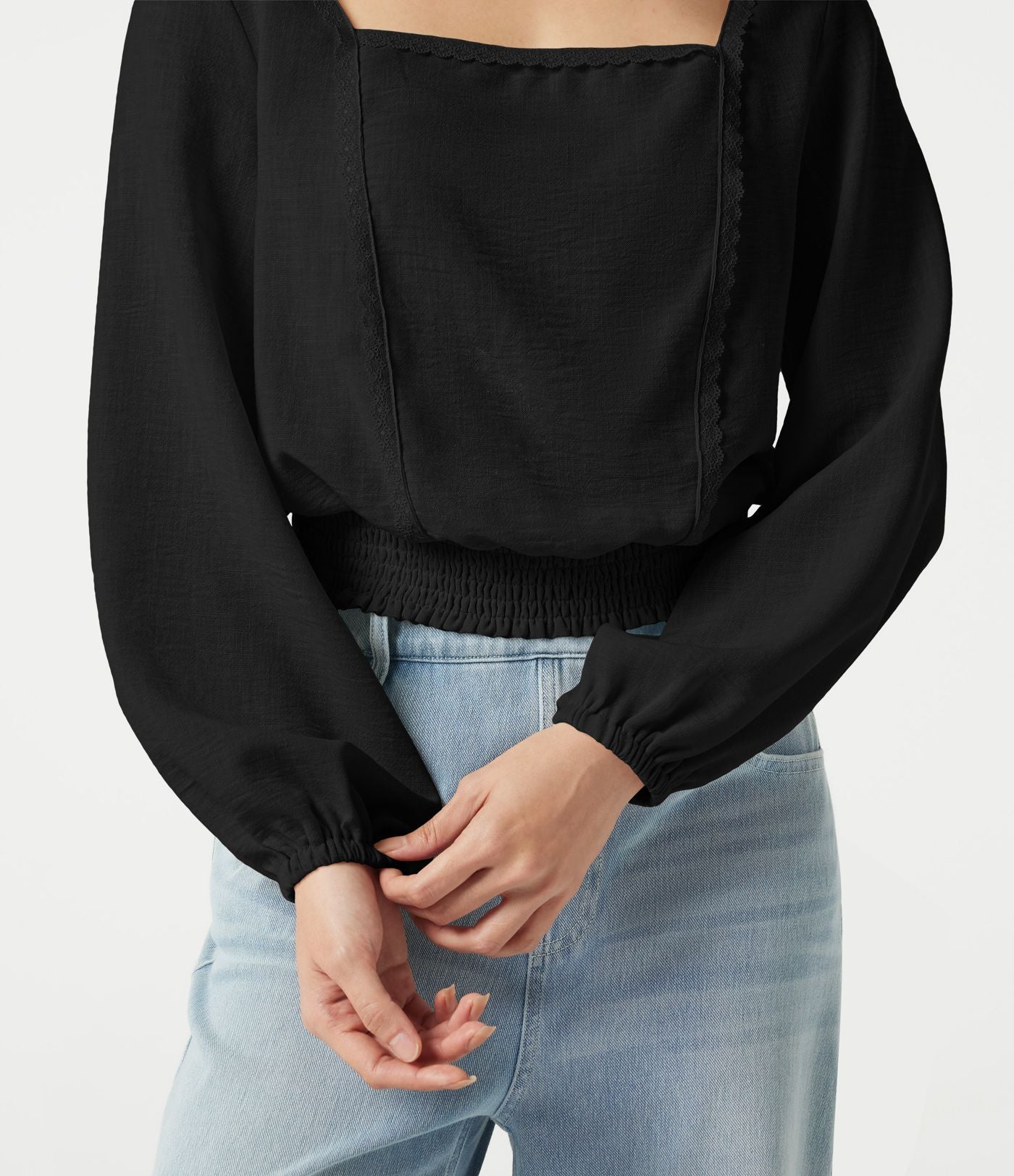 Blouse casual effet lin à col carré, manches bouffantes, lien au dos, empiècement en dentelle et détails froncés