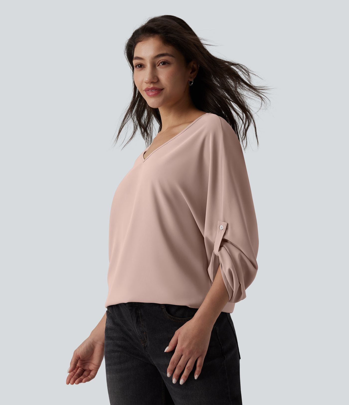 Blouse esprit bureau défroissage facile, col V et manches longues