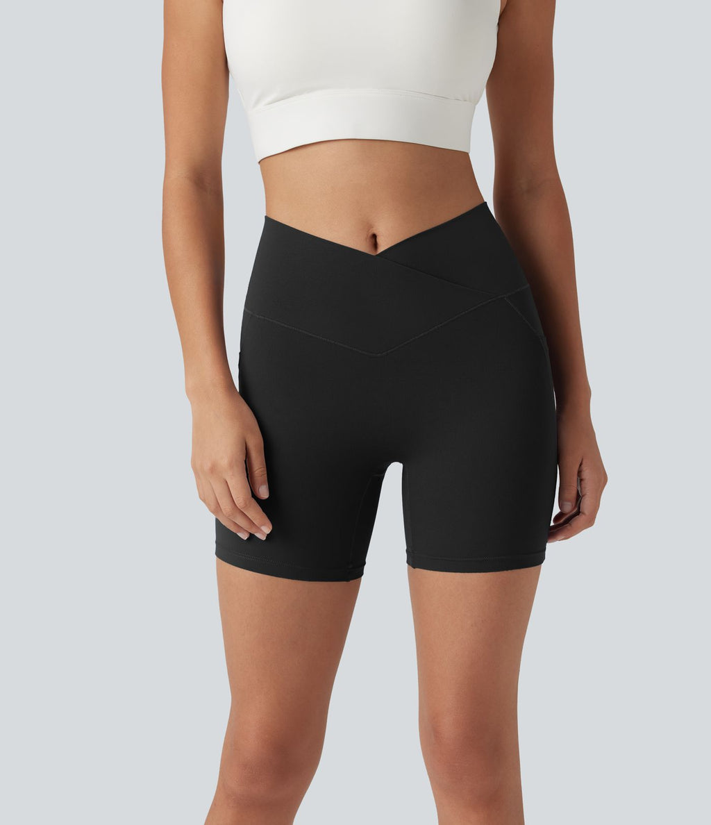 Short cycliste de yoga SoftlyZero™ 13 cm taille haute croisée avec poches et protection solaire UPF50+