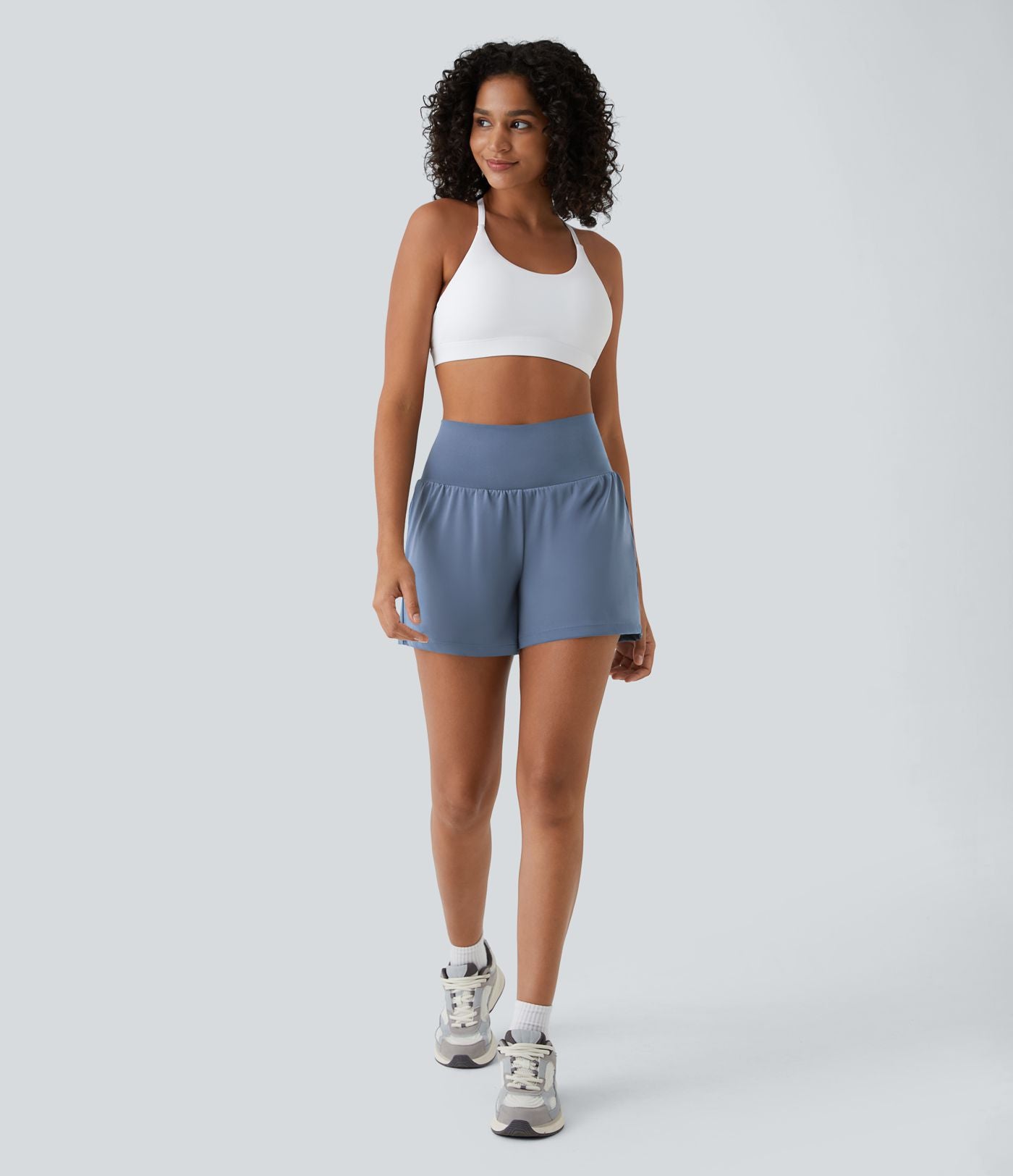 Short yoga 2-en-1 SoftlyZero™ Airy effet frais InstantCool taille très haute 12,5 cm avec poches, longueur allongée