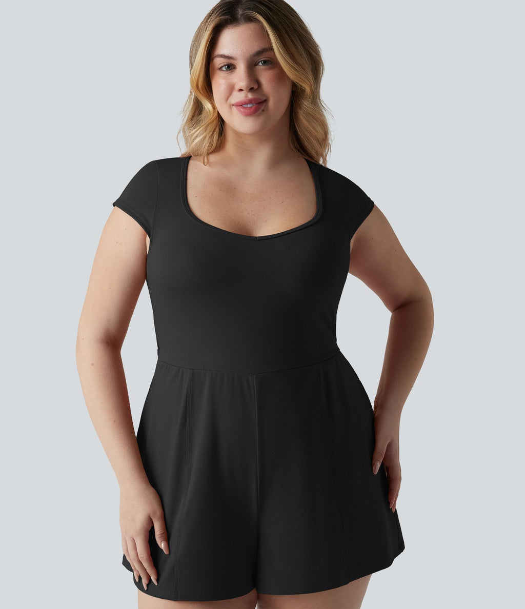 Combishort grande taille SoftlyZero™ Airy de yoga effet frais InstantCool col U à manches courtes couvrantes, avec poches, accès facile Easy Peasy