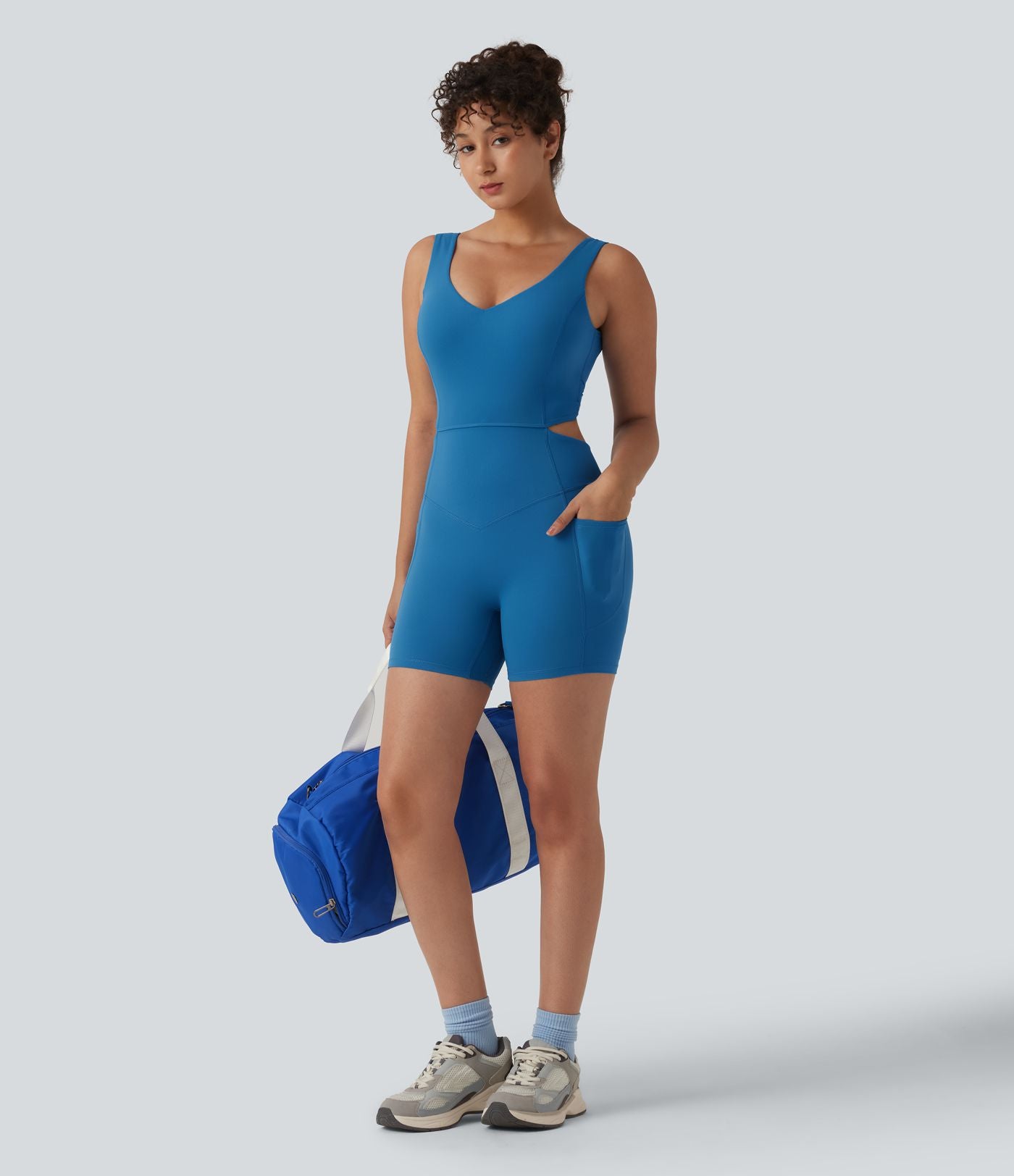 Combinaison moulante de sport Halara UltraSculpt™ dos nu avec bretelles croisées, ventre plat, effet push-up fessier, coussinets non amovibles et poches – Easy Peasy
