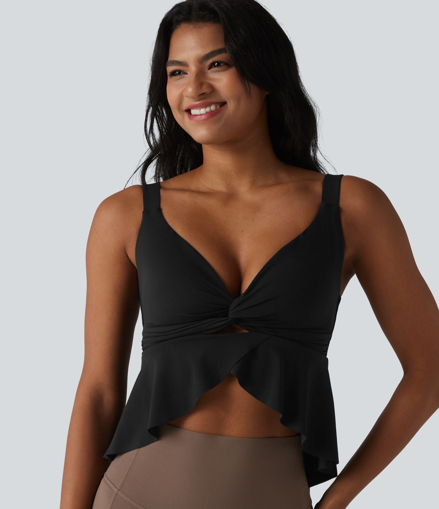 Halara UltraSculpt™ Débardeur de yoga col V push-up coussinets non amovibles ourlet à volants