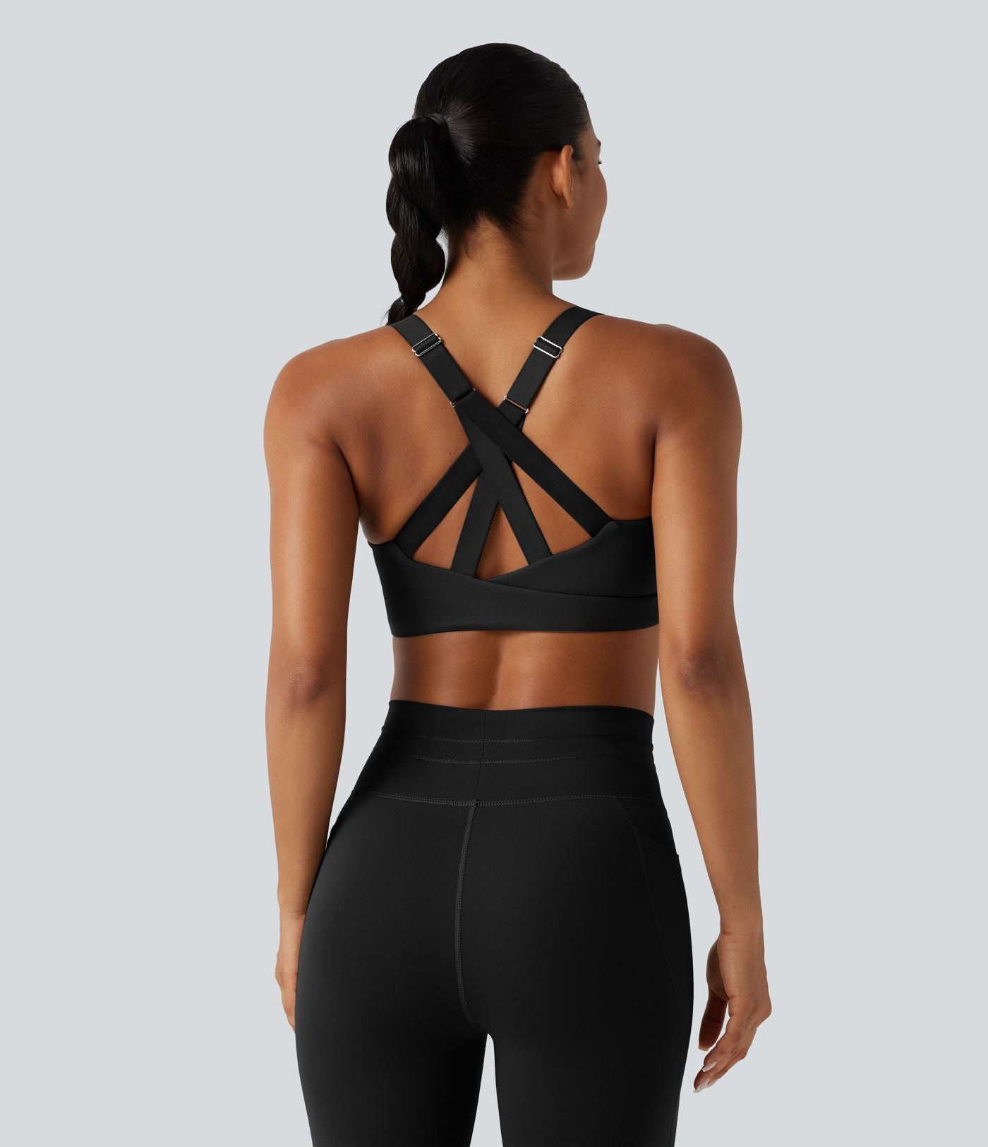 Brassière de sport à maintien moyen avec dos croisé, boucle réglable et brassière intégrée en mesh respirant, effet frais InstantCool, séchage rapide, protection solaire UPF50+