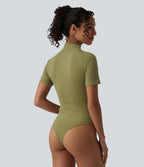 Body casual ajusté côtelé col montant avec découpes et manches courtes