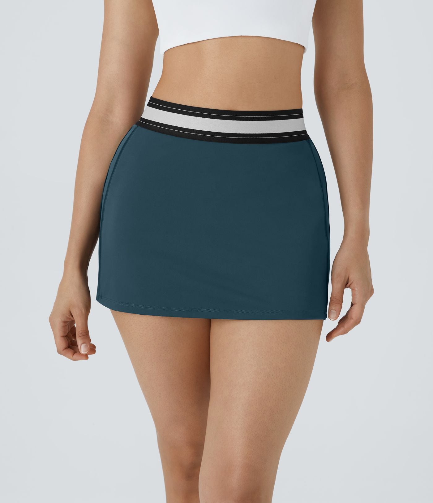Jupe de tennis SoftlyZero™ Airy micro mini 2-en-1 à taille haute et color block ajustée au corps à effet frais InstantCool