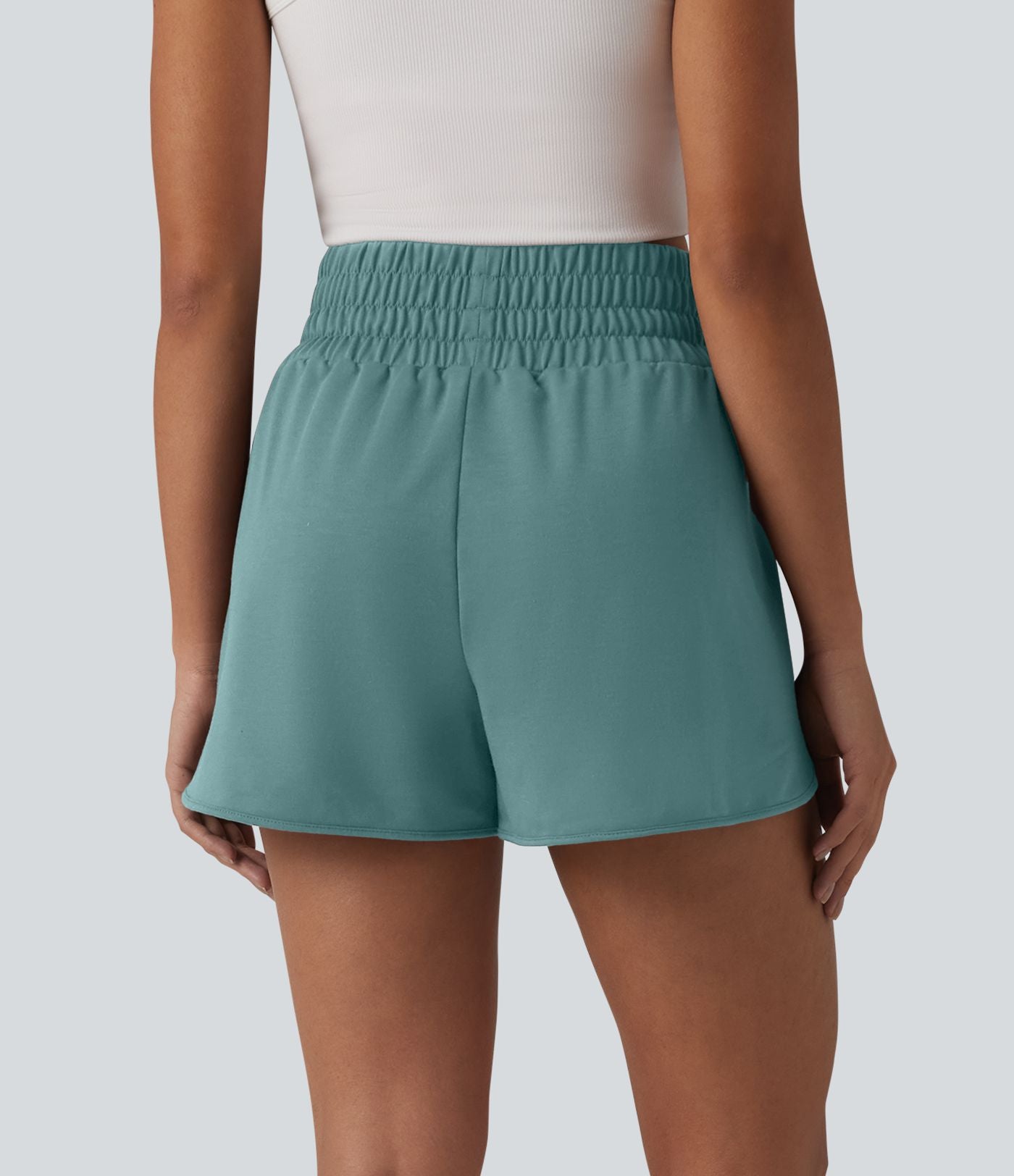 Short sweat décontracté taille haute à ourlet arrondi 7,5 cm avec poches